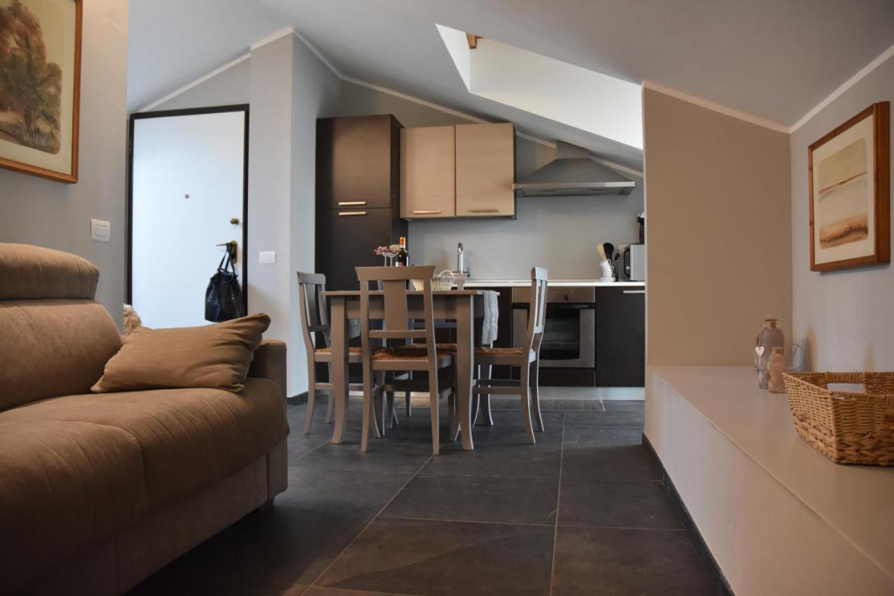 Collina Di Cloe Apartment Guarene Exterior photo